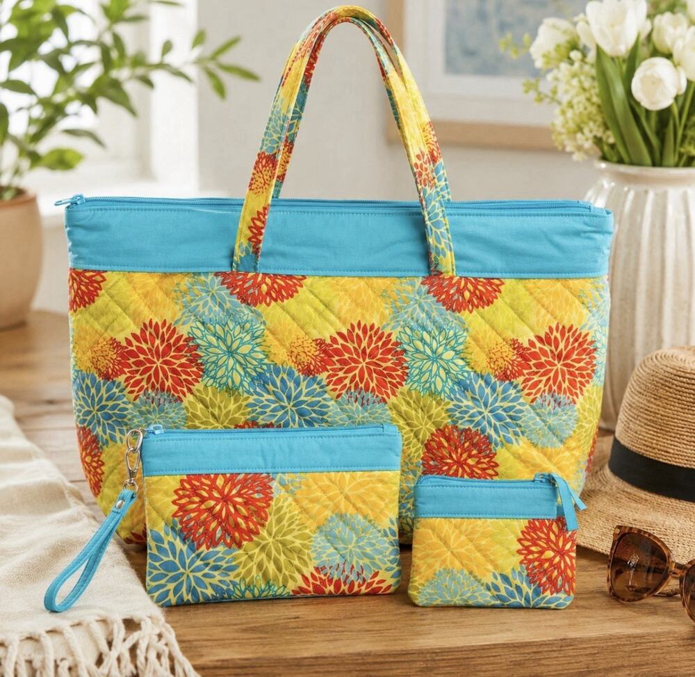 NWT Gregg Gift Co Ins. Quilted Mums Tote Bag NWT Zip Top + Wristlet Coin Purse